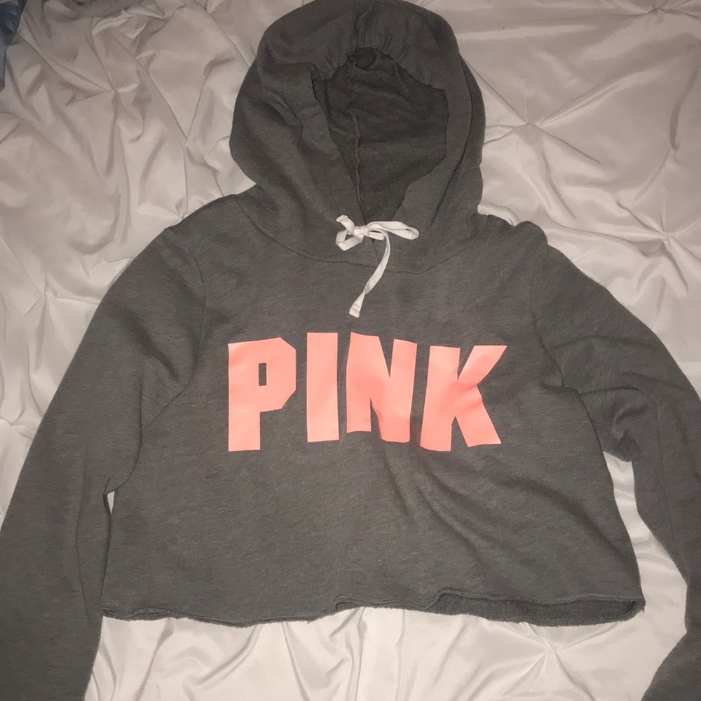 Cropped hoodie